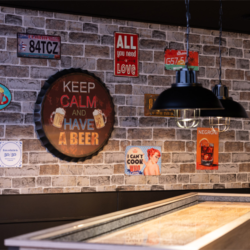 Fun cafe